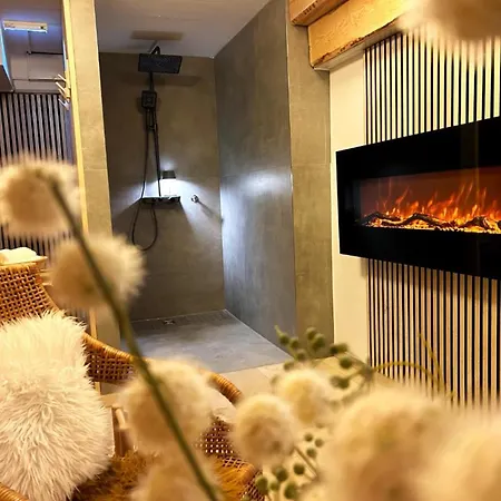 Zum Ritter - A Cozy Historical Landmark 게스트하우스 3*