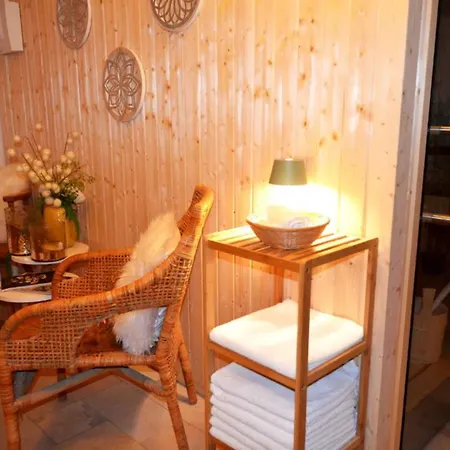 Zum Ritter - A Cozy Historical Landmark Pensjonat