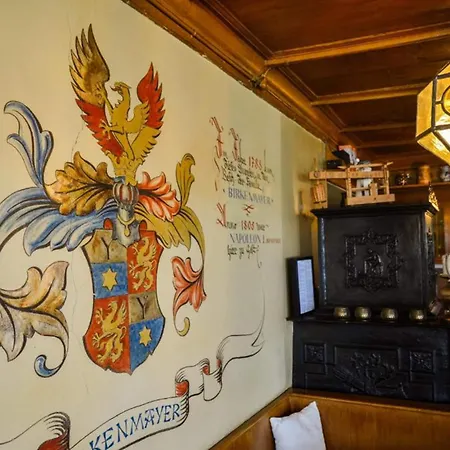 Pensjonat Zum Ritter - A Cozy Historical Landmark