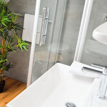 Zum Ritter - A Cozy Historical Landmark Pensjonat