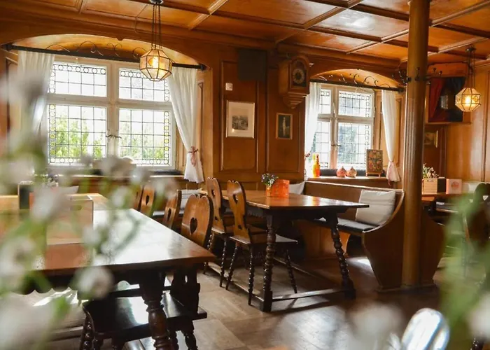 Zum Ritter - A Cozy Historical Landmark 3*